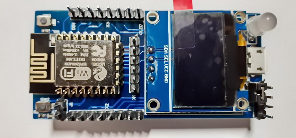 Controller based on ESP8266-12F with 0.96 ”OLED display